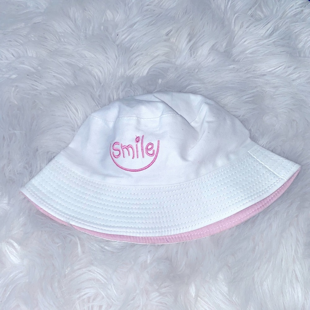 Reversible Bucket hat